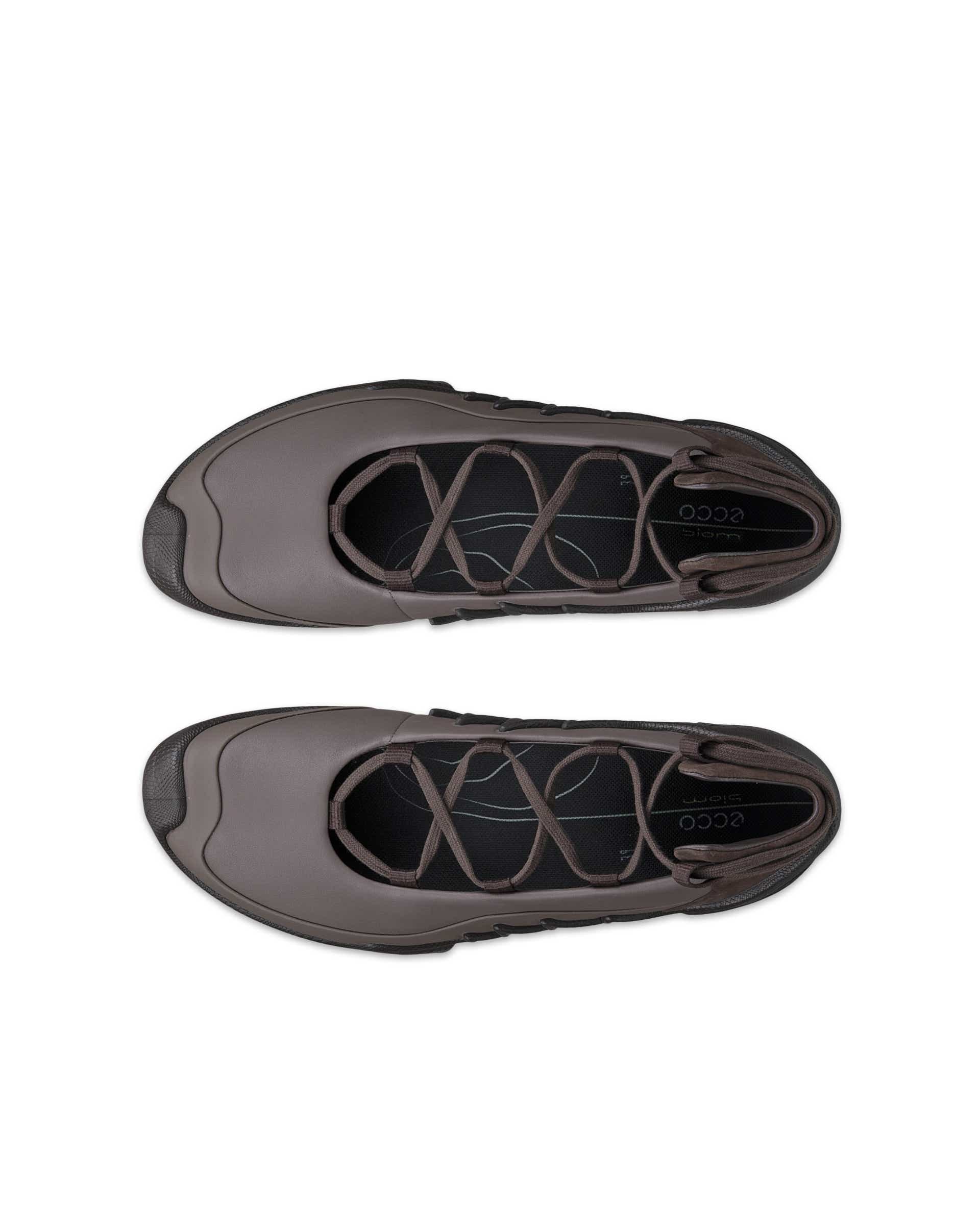 ECCO Biom Aex Brown